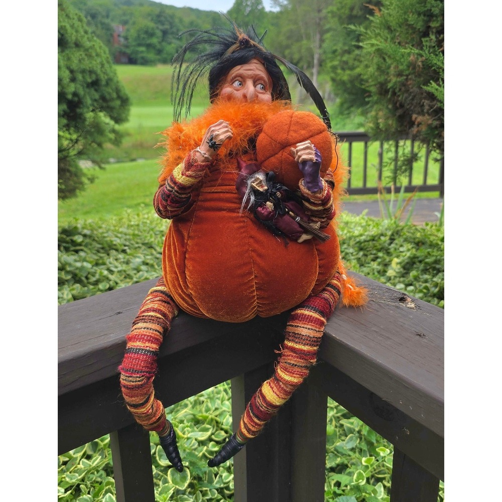 Rare Katherine's Collection Disturbing Delights Witch 18" Halloween Sitter